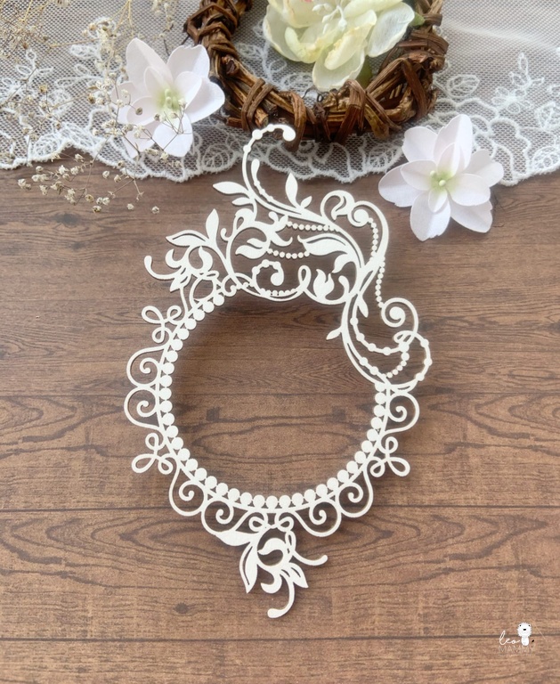 Чипборд LeoMAMMY "Рамка винтажная с жемчужинками №2"