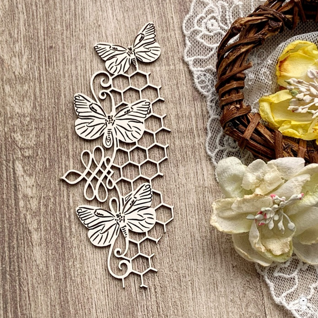 Чипборд LeoMAMMY "Фоновый элемент с бабочками"