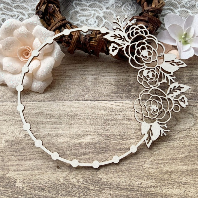 Чипборд LeoMAMMY "Рамочка жемчужная с розами №1"