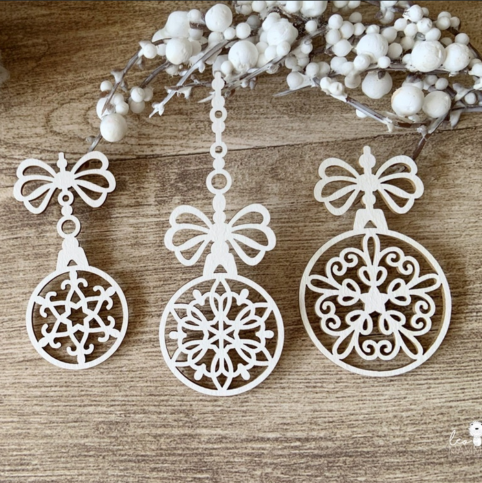 Чипборд LeoMAMMY "Елочные шарики 3 шт"