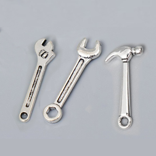 Набор подвесок металлических "Инструменты" 3шт Цвет серебряный (239)