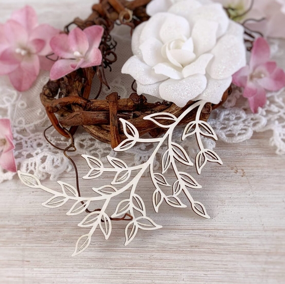 Чипборд LeoMAMMY "Изящная веточка с листьями"