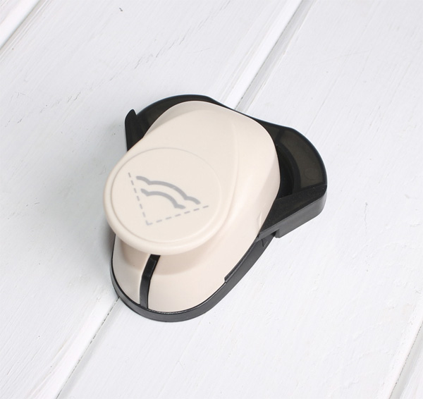 Дырокол для угла и вставки фото "Облачко"