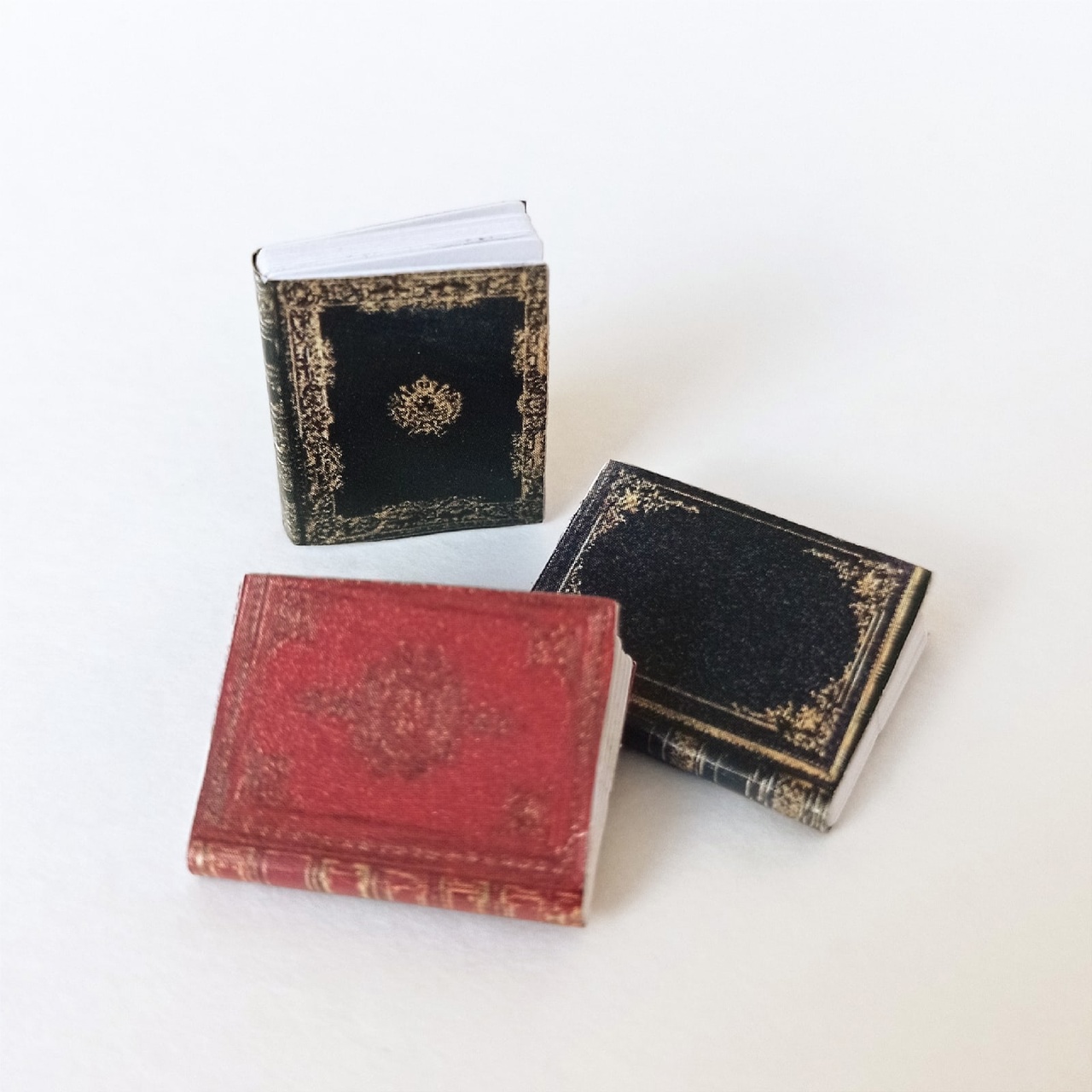 Мини книги 3 штуки