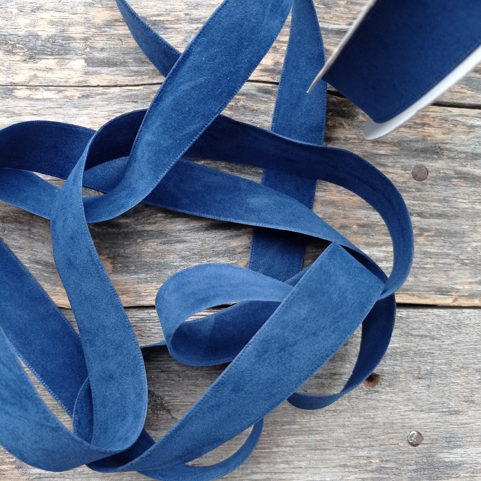 Лента замша 25 мм Благородный синий