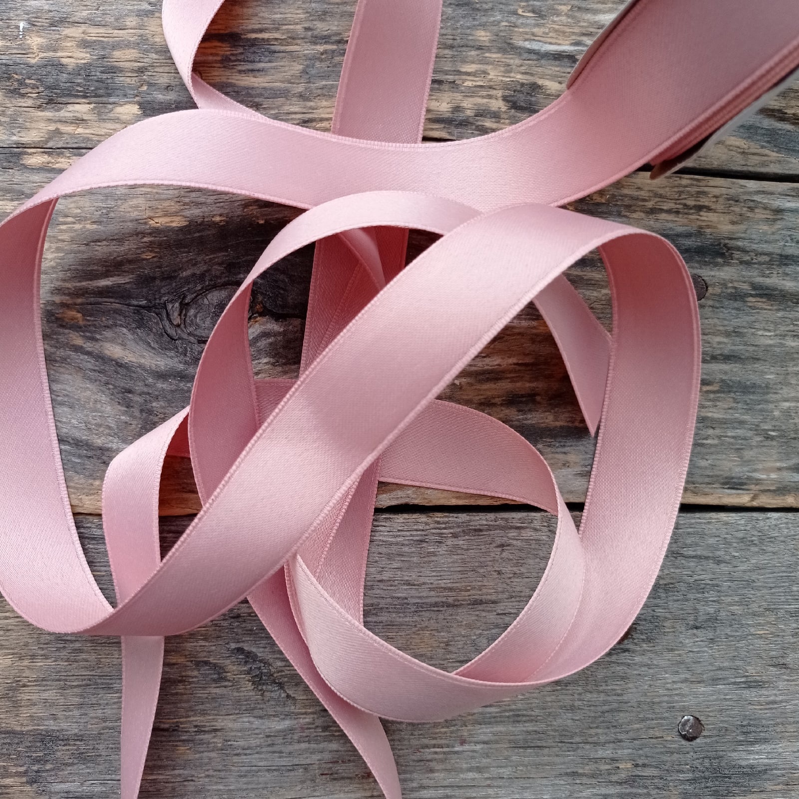 Лента хлопковая 25 мм Лепестки роз