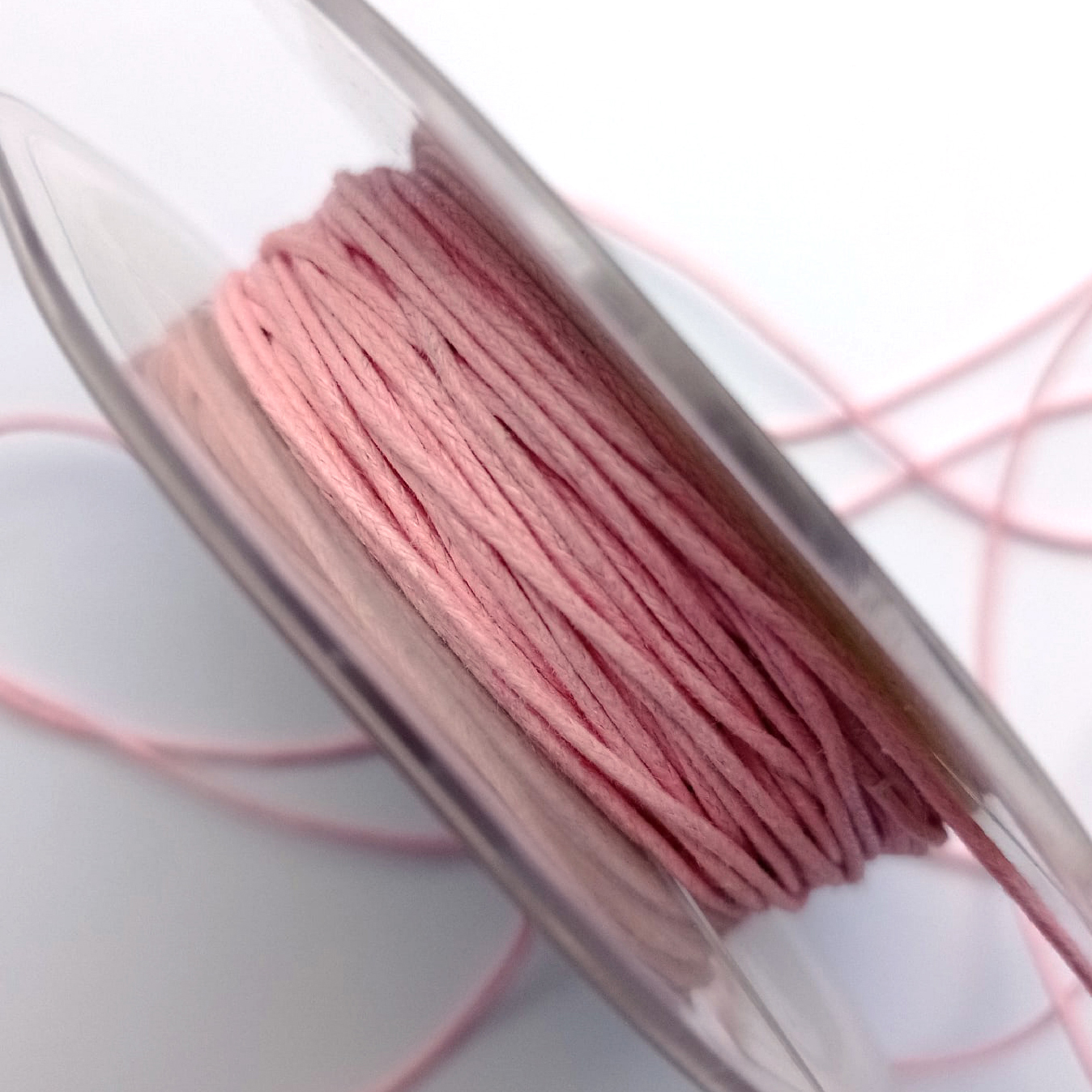 Вощённый шнур 1 мм. Цвет пастельно-розовый.