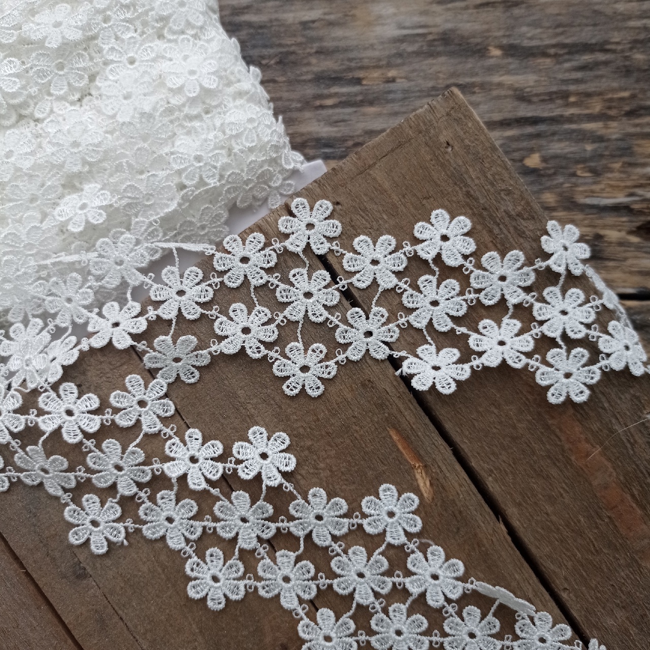 Кружево ажурное плетёное "Сетка из цветов" Белый