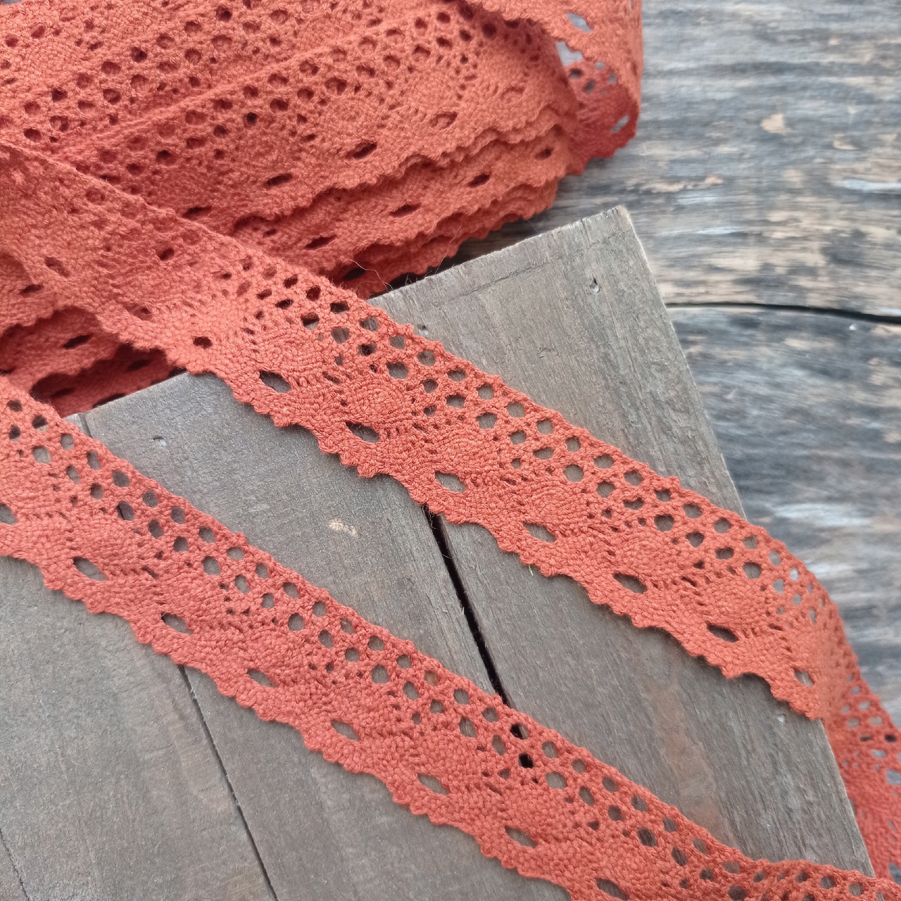 Кружево вязаное 2,5см "Мамино платье" Корица