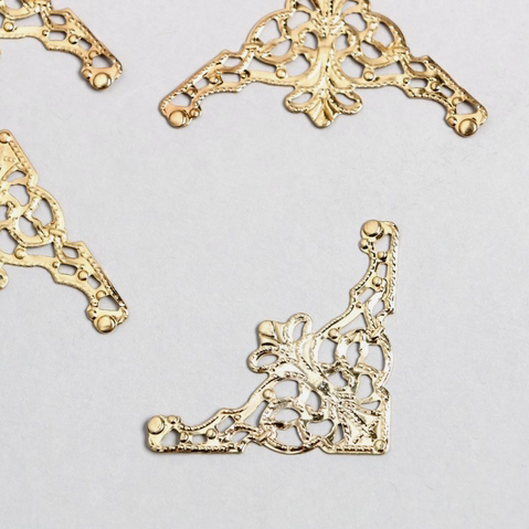 Ажурный металлический уголок 35 мм Цвет Золотой (262)