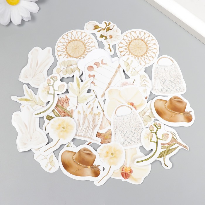 Наклейки в коробочке "Шляпки и цветы"