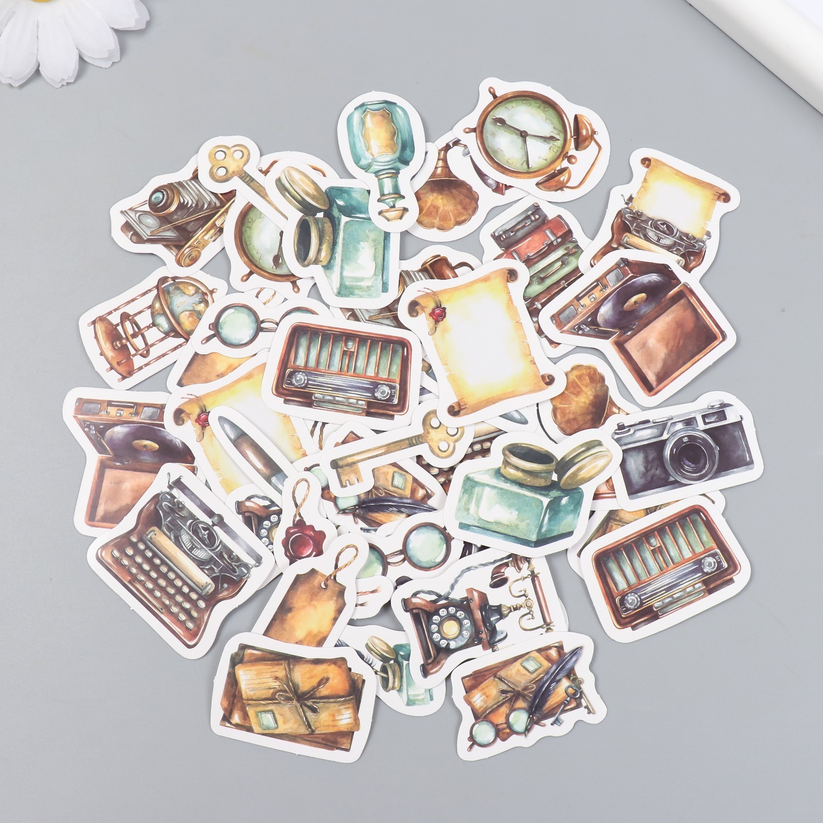 Наклейки в коробочке "Вещи из прошлого"