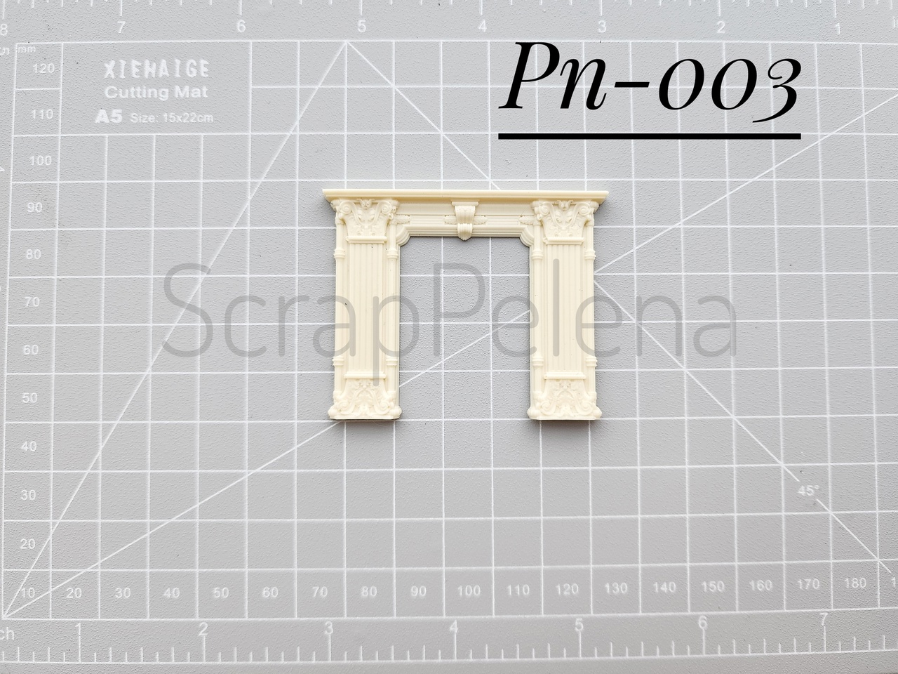 Пластиковая фигурка "Камин"
