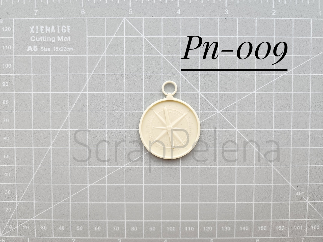 Пластиковая фигурка "Компас"