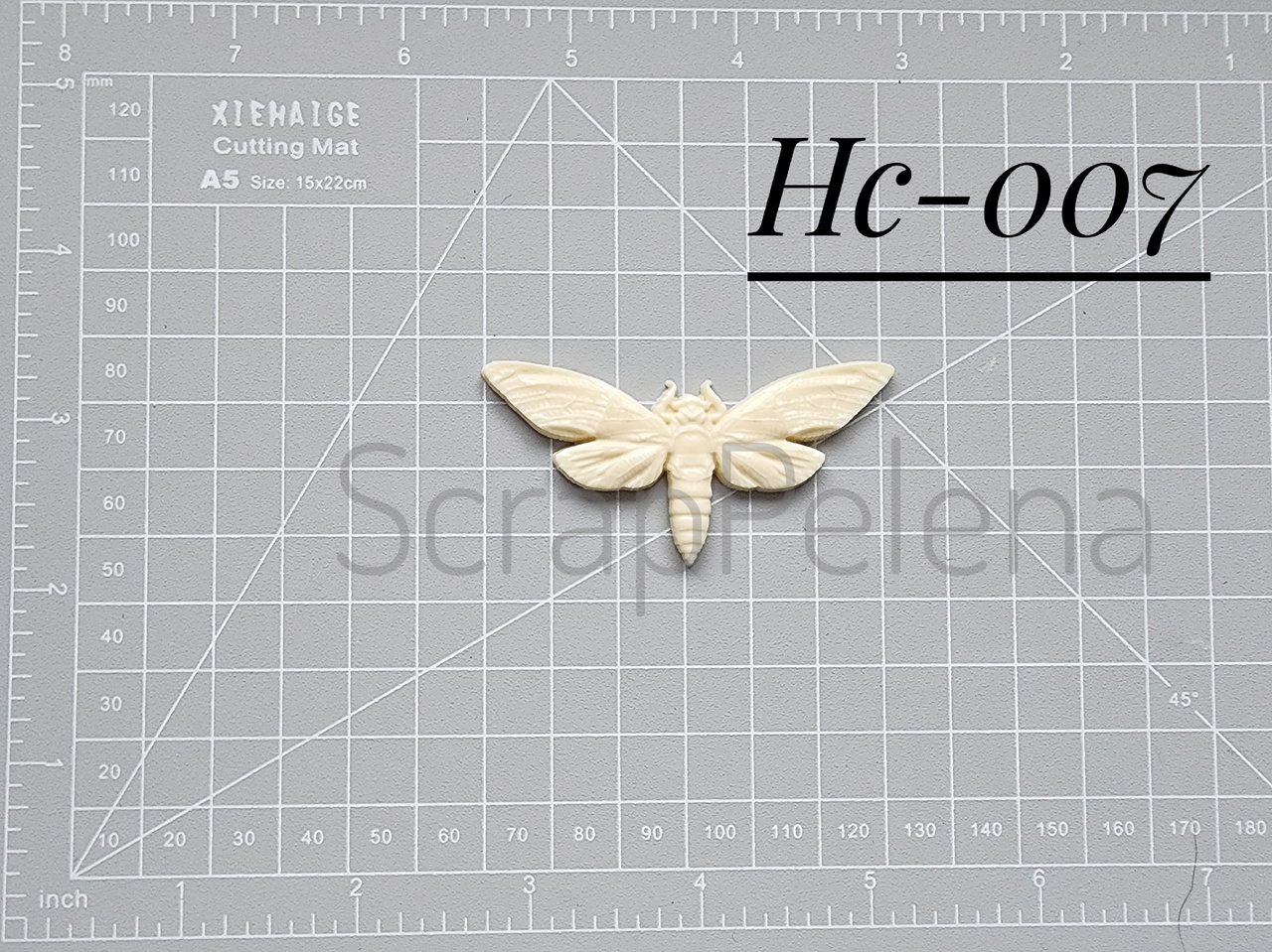 Пластиковая фигурка "Мотылек-4"