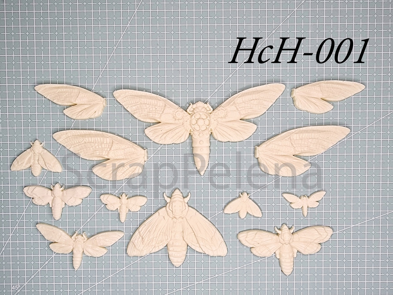 Пластиковые фигурки "Набор мотыльков большой" (13 предметов)