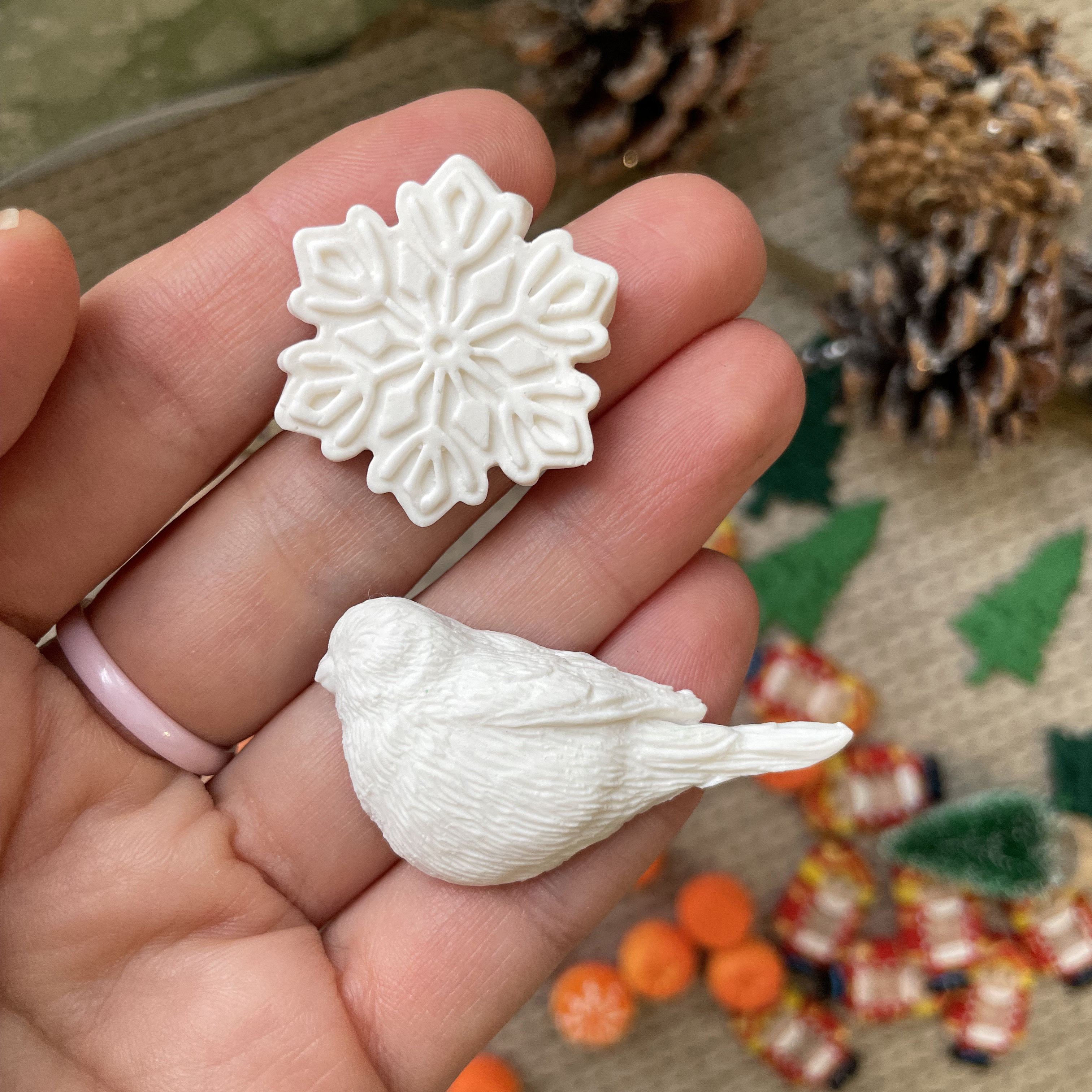 Набор декора "Снегирь и снежинка"