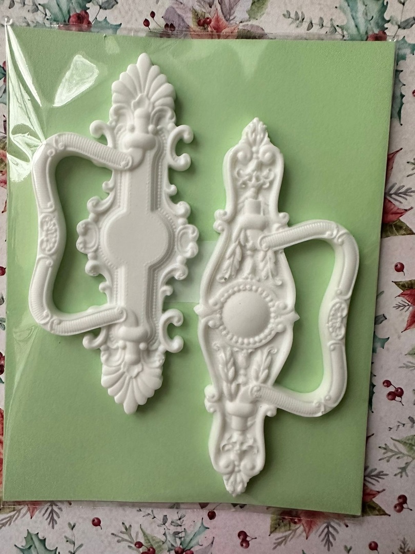 Пластиковый декор "Ручка с декором"