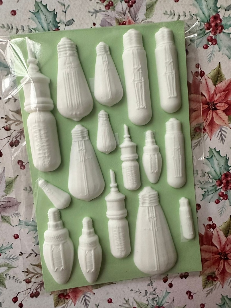 Пластиковый декор "Набор вытянутых лампочек"