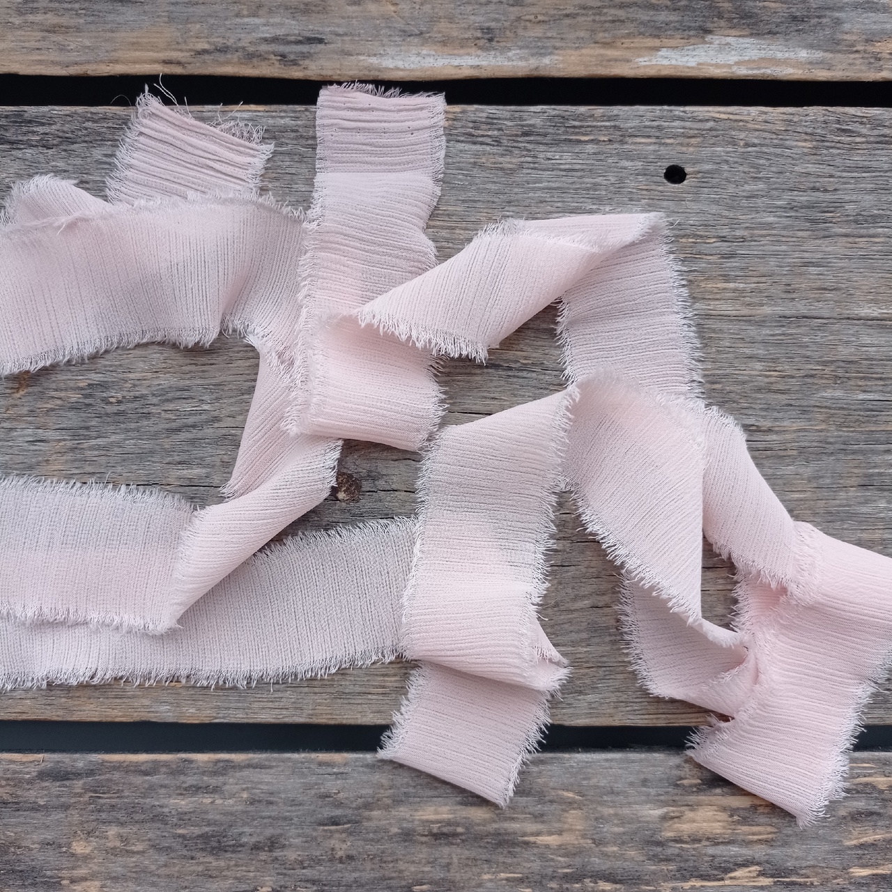 Лента крэш-шифон 2,5см «Пудра»