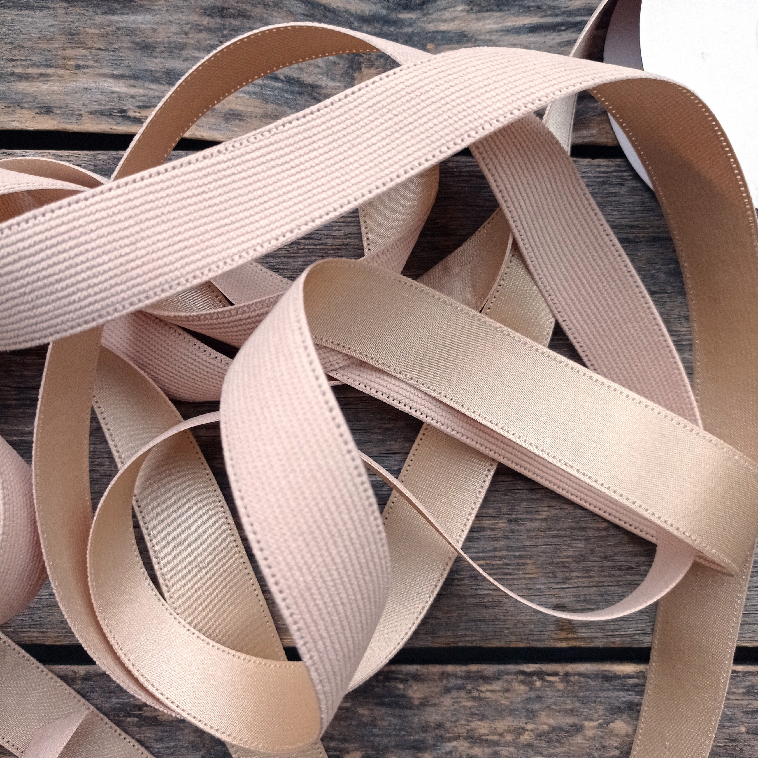 Лента вельвет/атлас 25 мм Кремовый