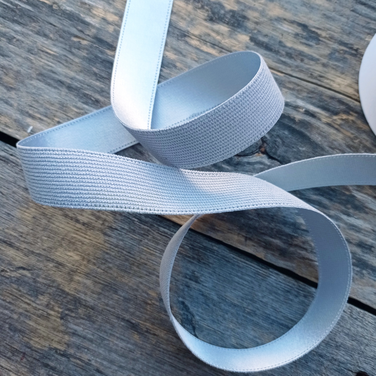 Лента вельвет/атлас 25 мм Голубые облака