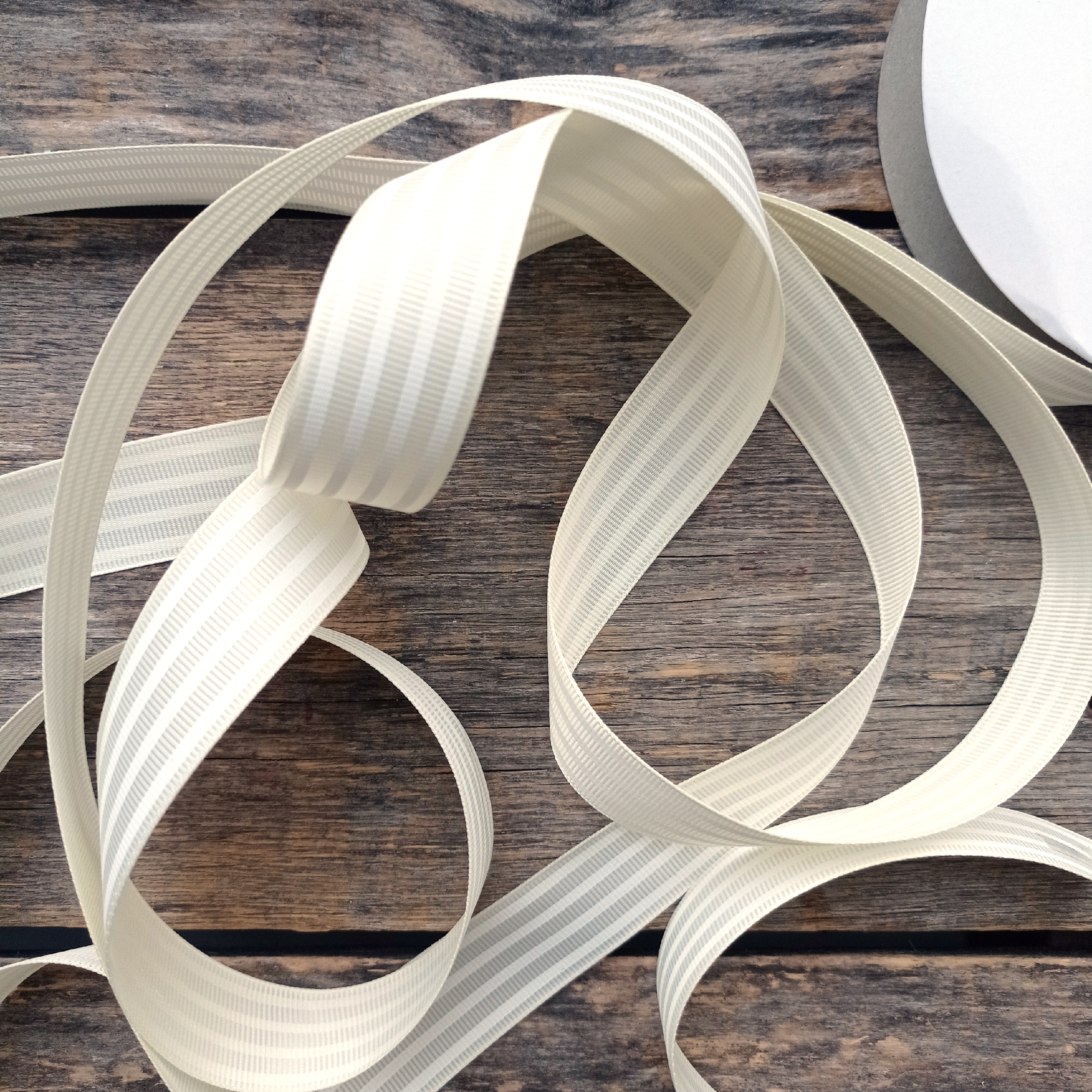 Лента репсовая 25 мм Полоска Кремовый