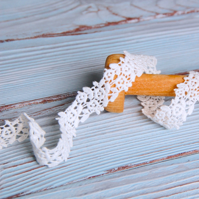 Кружево 2,5 см "Цветочный венок" цвет Белый