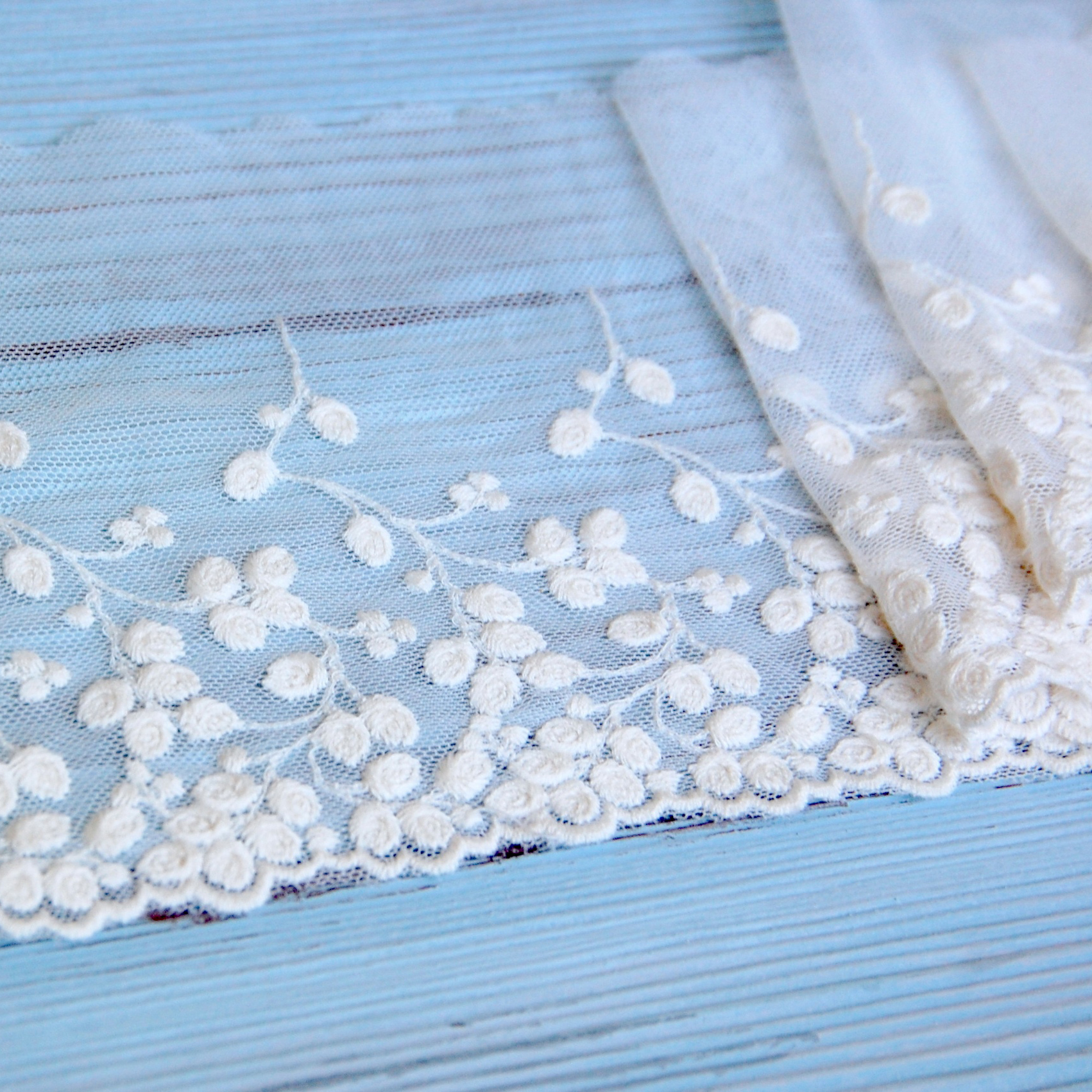 Кружево на сетке 13 см "Ветки берёзы" цвет Молочный