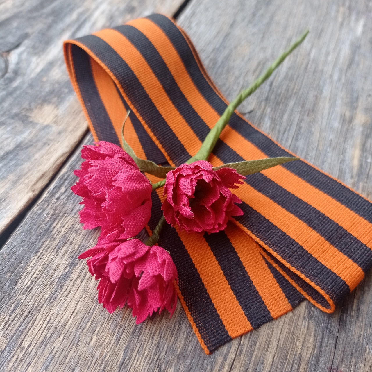 Набор "Гвоздики+ Георгиевская лента"