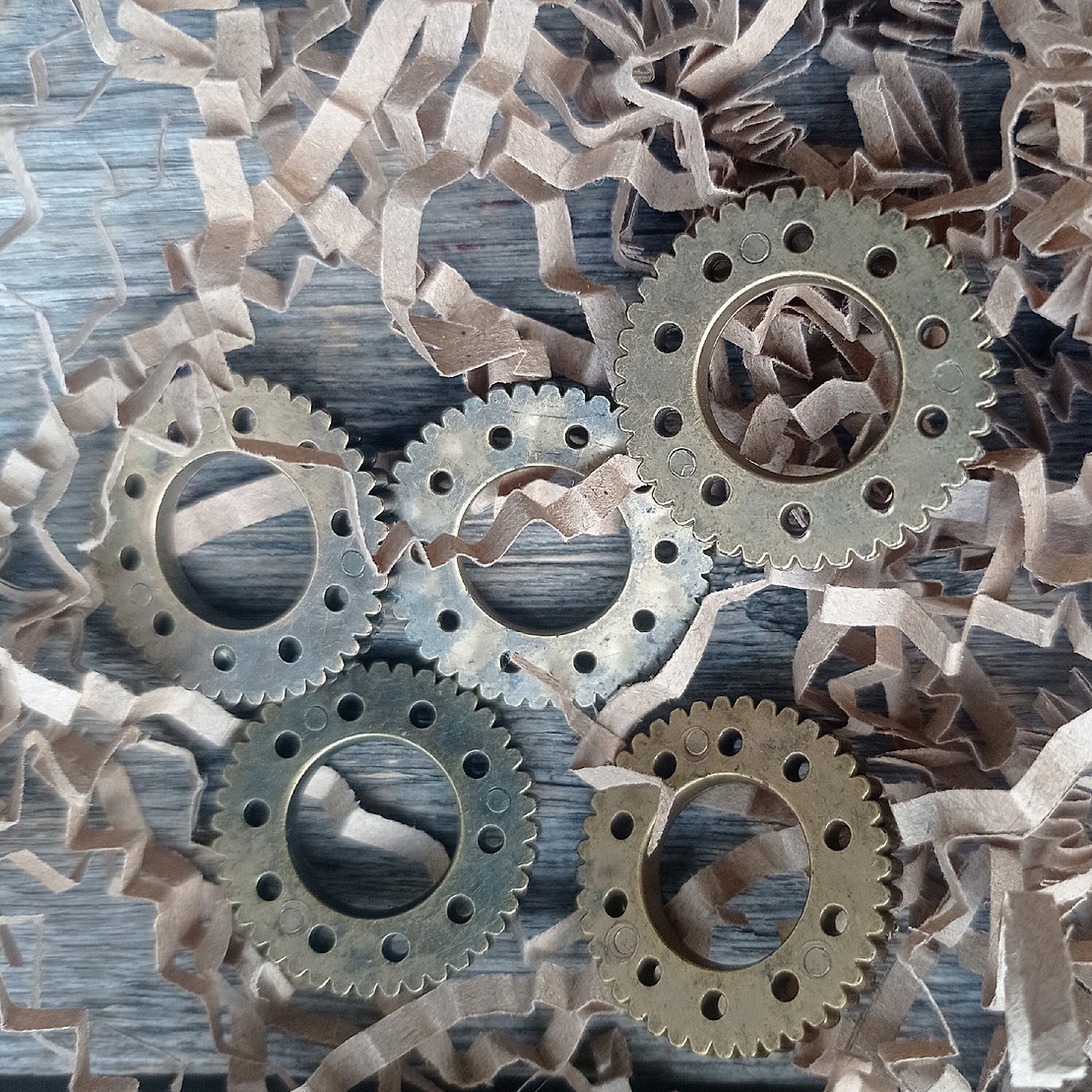 Декор из пластика под металл "Шестерёнка-кольцо" (255)