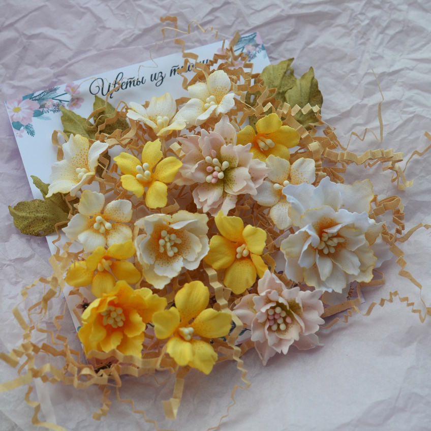 Цветы из ткани от Оли Починковой "Солнечный луч" Закат