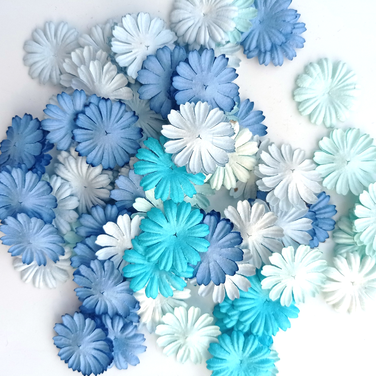 Набор маргариток 2,5 см (15шт) Голубой микс