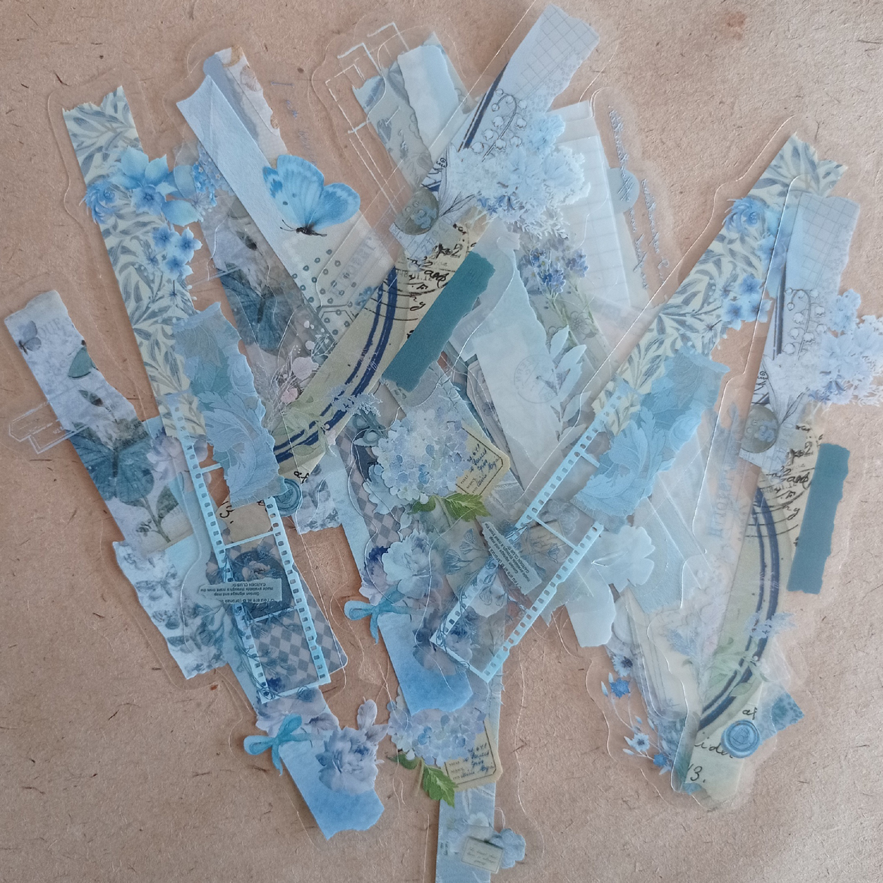 Набор ацетатных наклеек "Кластеры" Небо цвета незабудок