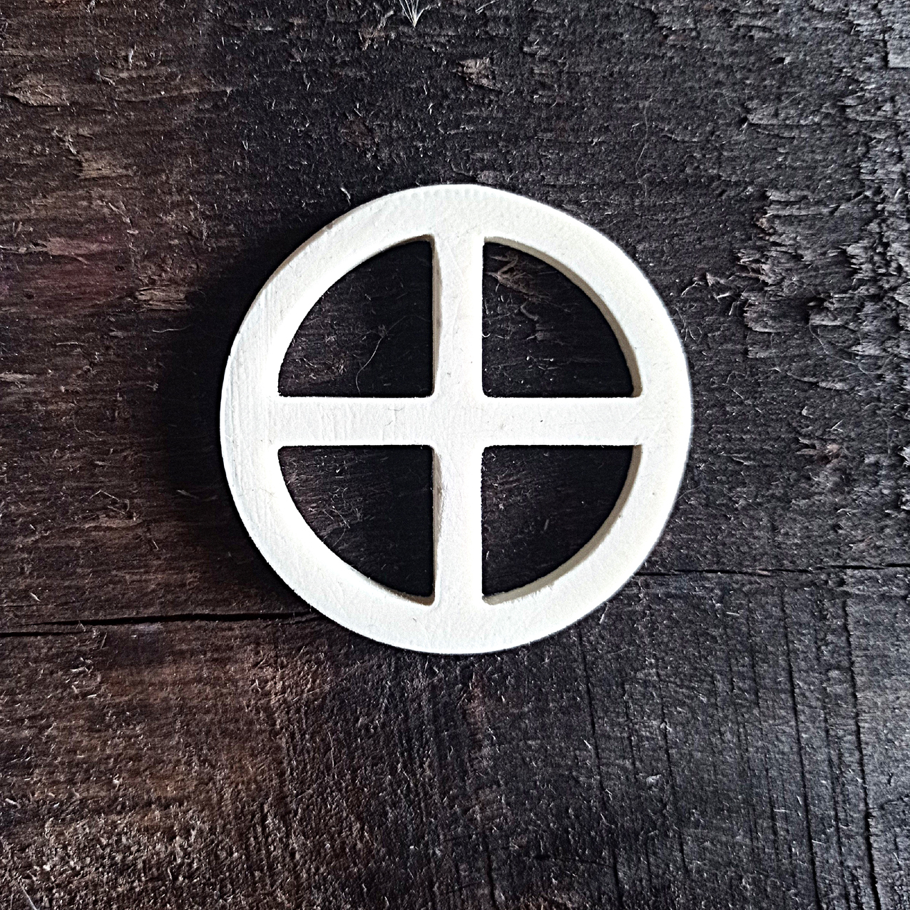 Пластиковая фигурка "Окно круглое"