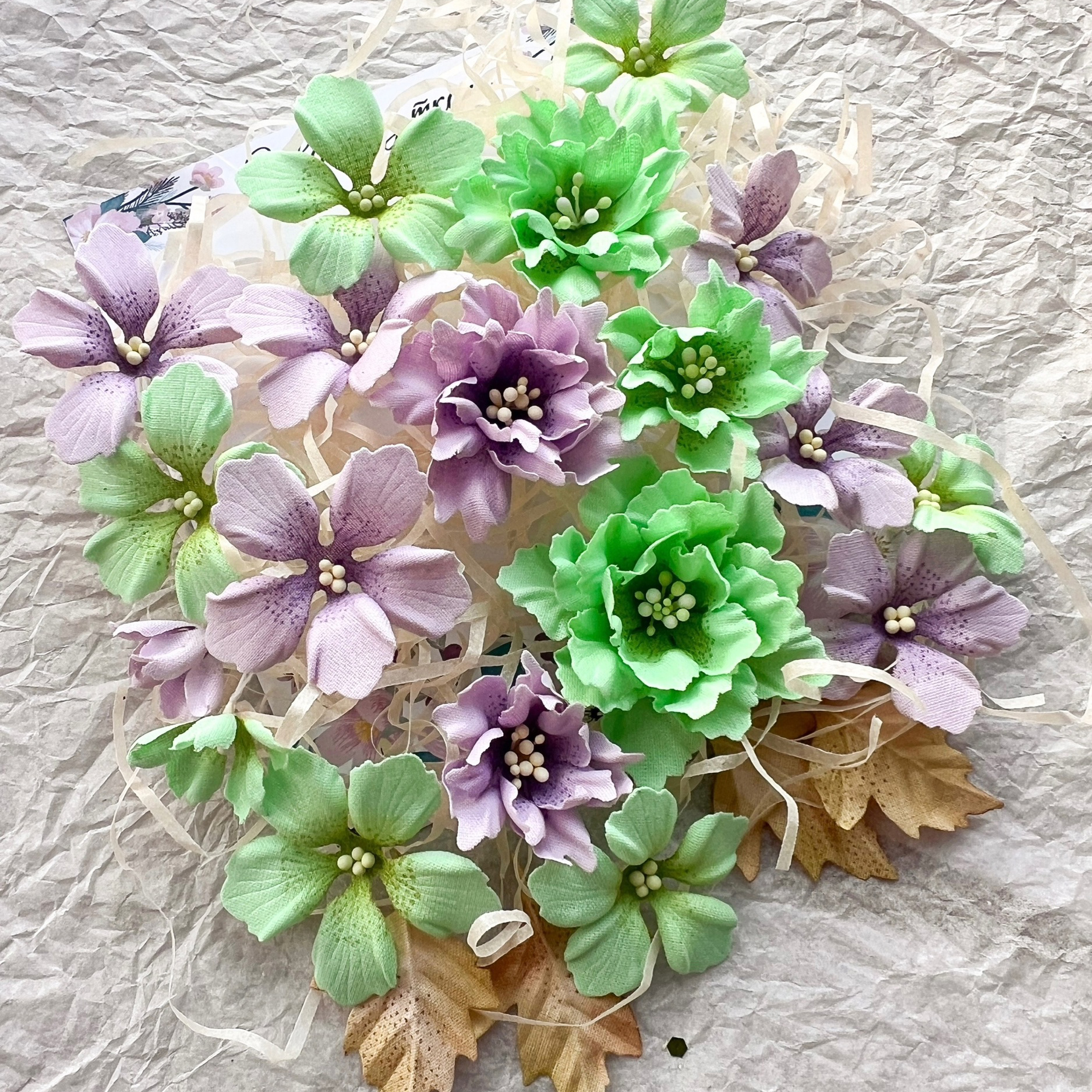 Цветы из ткани от Оли Починковой "Мятный фарфор"