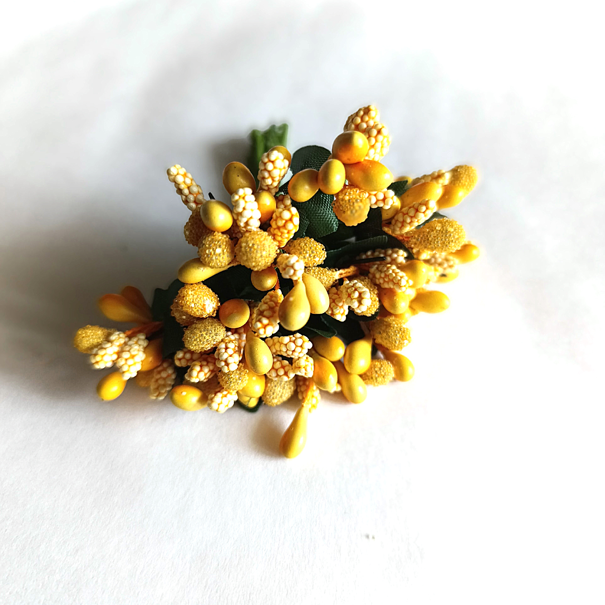 Веточки с тычинками цвет Жёлтый