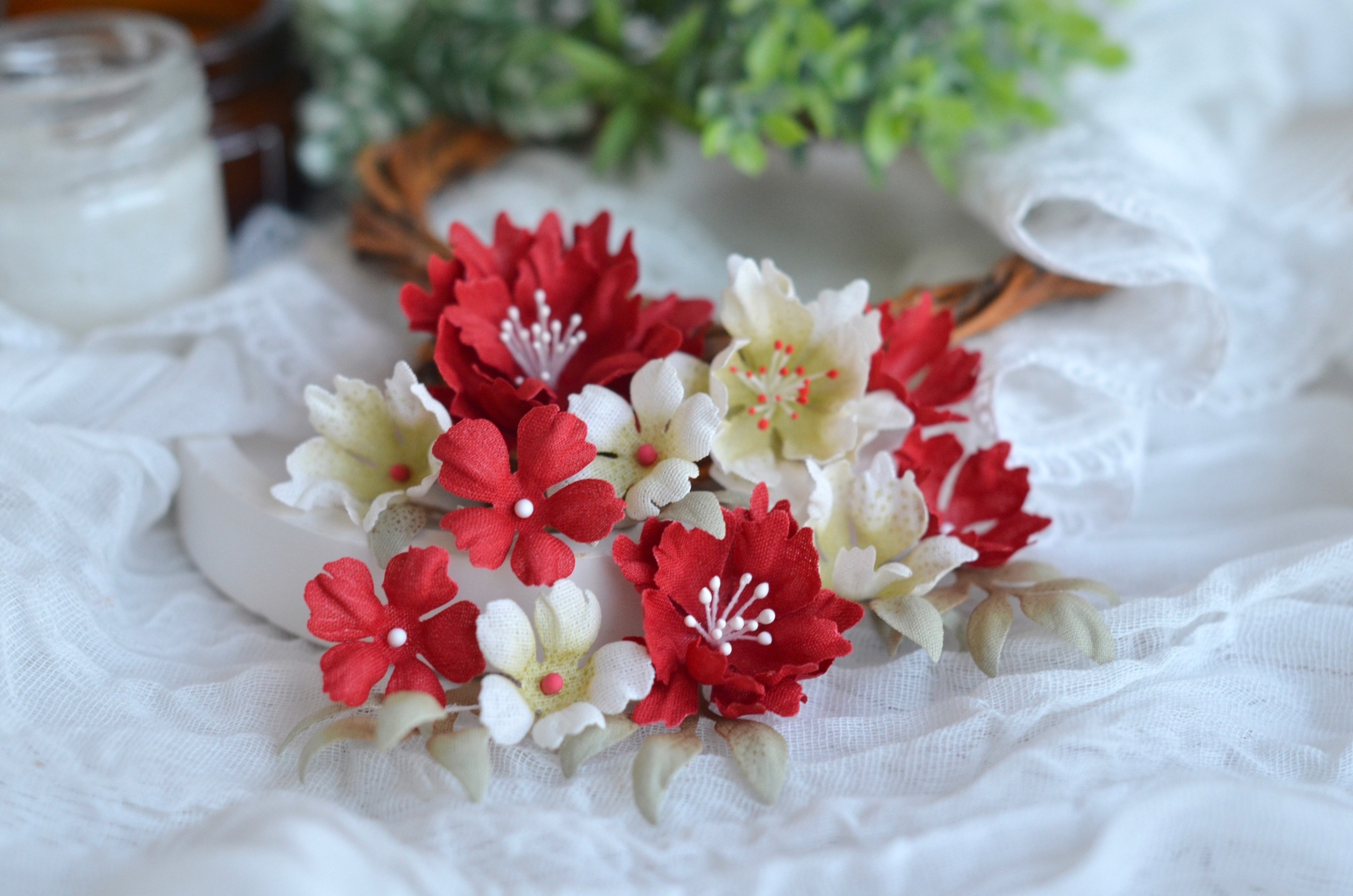 Цветы из ткани от Оли Починковой "Любовь и чистота"