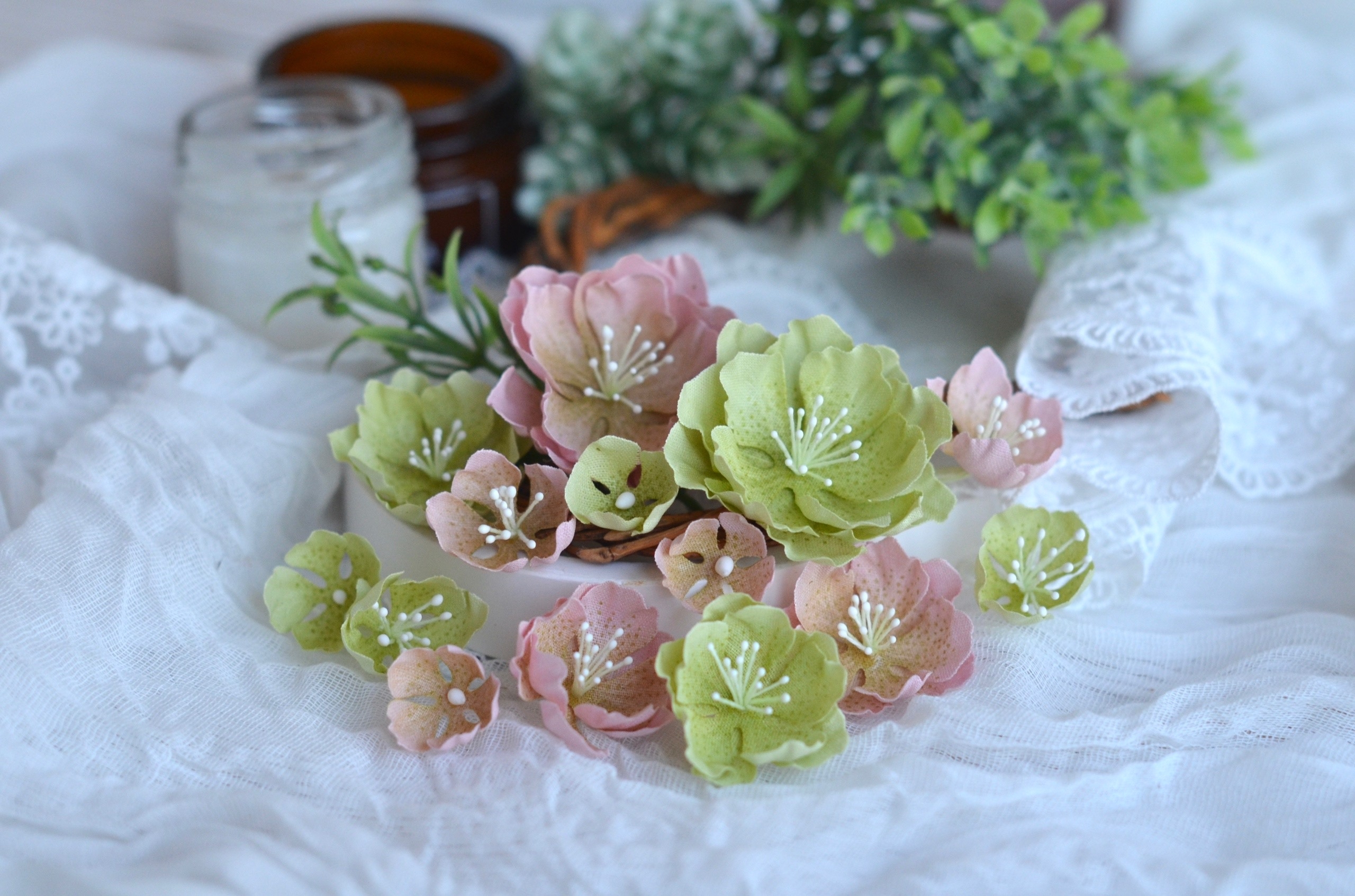 Цветы из ткани от Оли Починковой "Свет и гармония"