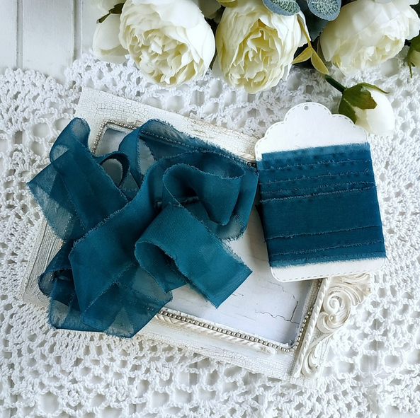 Лента "Искусственный шёлк" Тёмный изумруд СРЕДНЯЯ