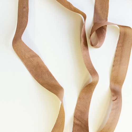 Лента шёлковая 13 мм. Цвет молочный шоколад