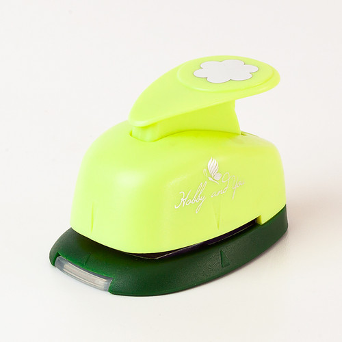 Дырокол фигурный 1,5 см "Цветочек"