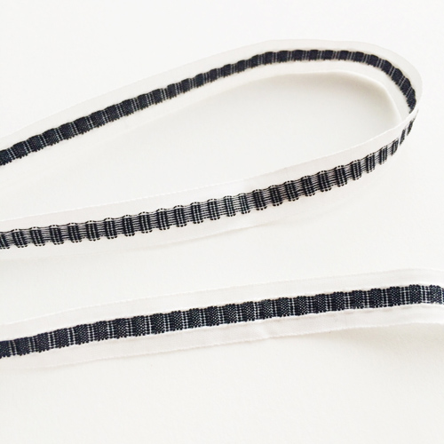 Лента 10 мм с полоской чёрного цвета (№22)