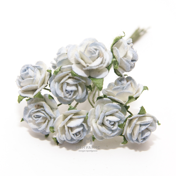 Букет мини-розочек 1,5 см открытых . Цвет кремовый с бледно-голубым