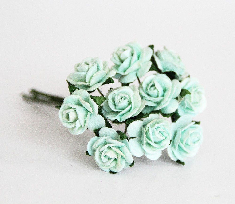 Букет мини-розочек 1,5 см открытых. Цвет мятный
