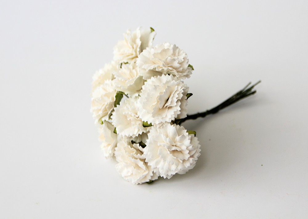 Букет гвоздик 2 см, цвет белый