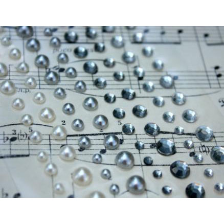 Набор страз и полубусин Scrapberrys" , белый, серебряный