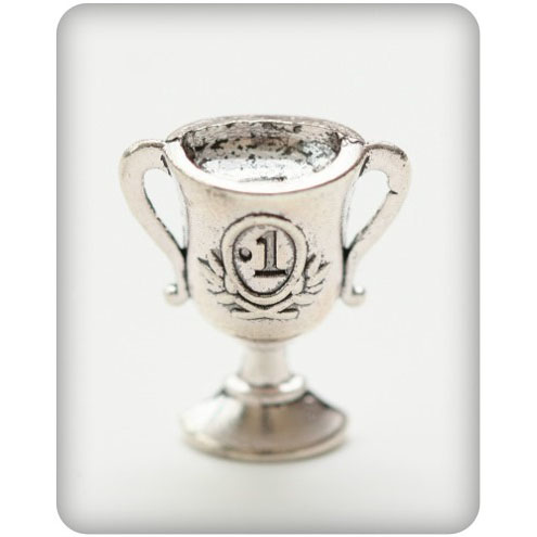 Подвеска металлическая "Кубок". Цвет серебряный.